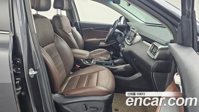 Kia Sorento 2016 — photo 11