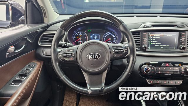 Kia Sorento 2016 — photo 14