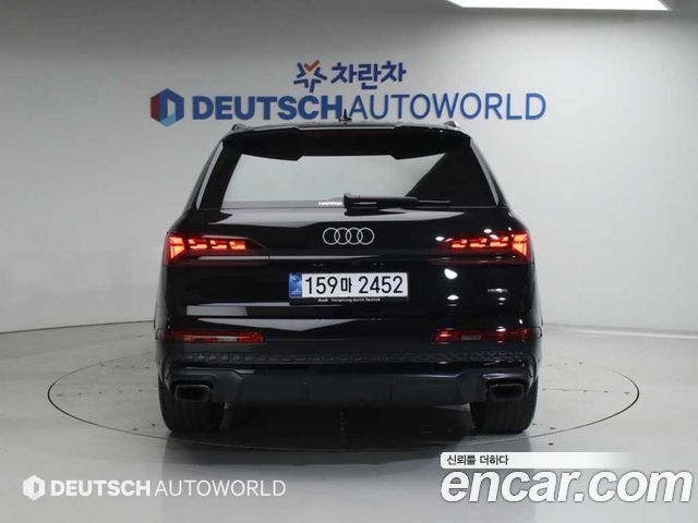 Audi Q7 2025 — photo 4