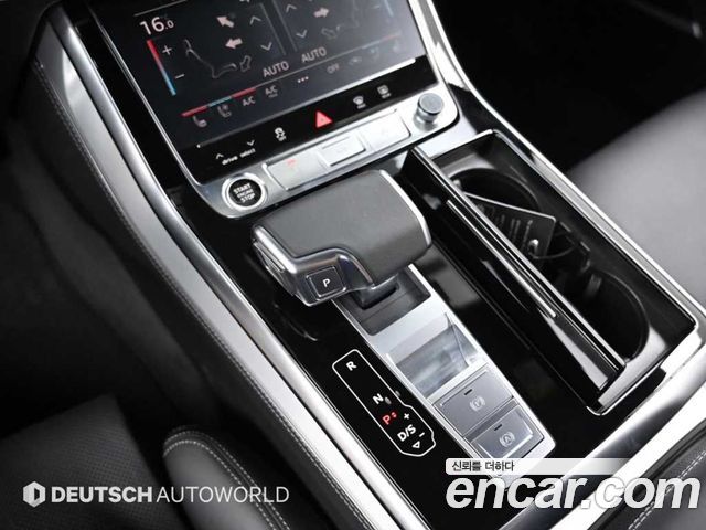 Audi Q7 2025 — photo 9