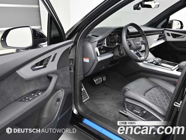Audi Q7 2025 — photo 11