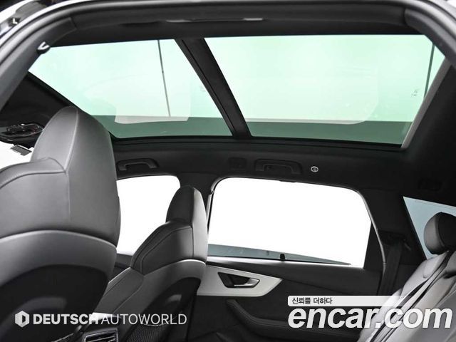 Audi Q7 2025 — photo 18