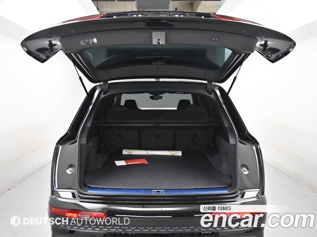 Audi Q7 2025 — photo 19