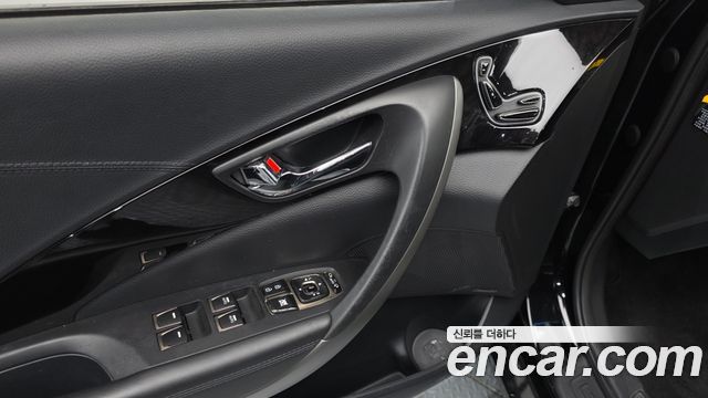 Hyundai Grandeur 2012 — photo 27