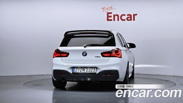 BMW 1-Series 2018 — photo 4