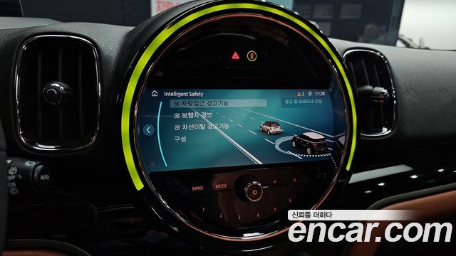Mini Countryman 2022 — photo 21
