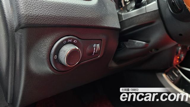 Jeep Compass 2018 — photo 19