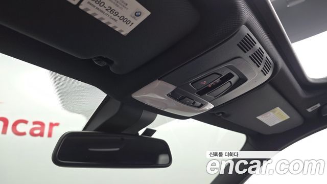 BMW 3-Series 2018 — photo 25