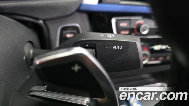 BMW 3-Series 2018 — photo 27