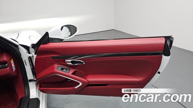 Porsche 718 2019 — photo 15