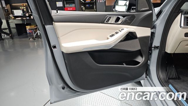 BMW X5 2026 — photo 14
