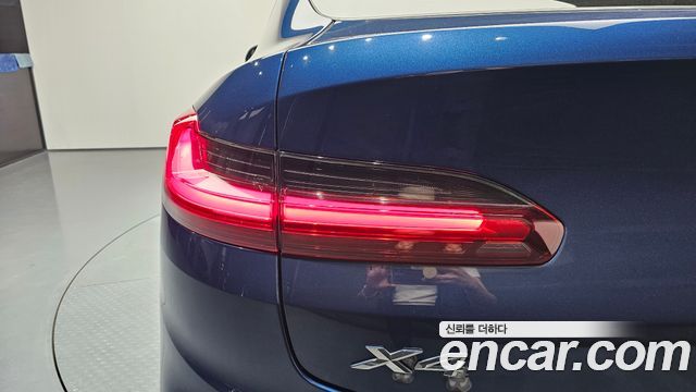 BMW X4 2021 — photo 9