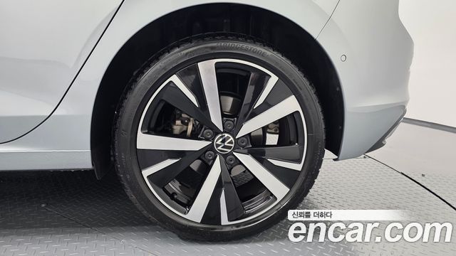 Volkswagen Golf 2026 — photo 7