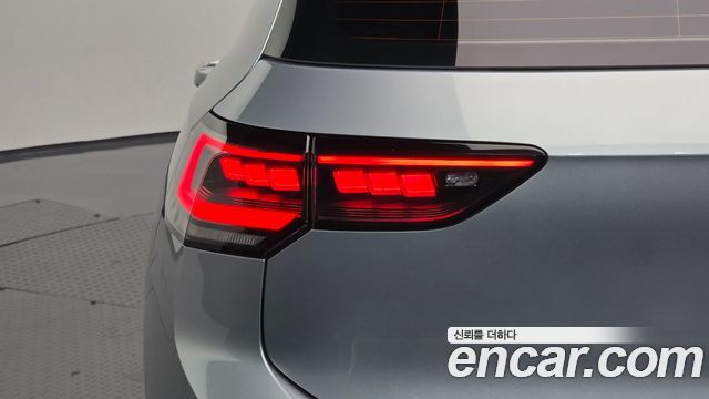 Volkswagen Golf 2026 — photo 9
