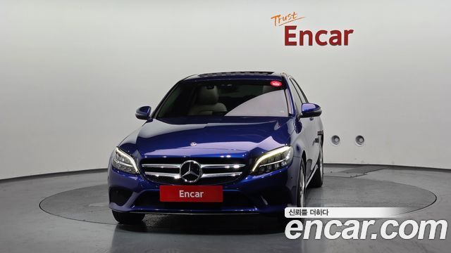 Mercedes-Benz C-Class 2019 — photo 3