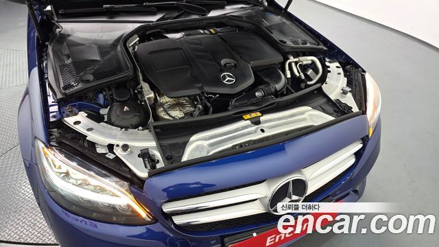Mercedes-Benz C-Class 2019 — photo 6