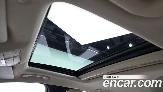 Mercedes-Benz C-Class 2019 — photo 25