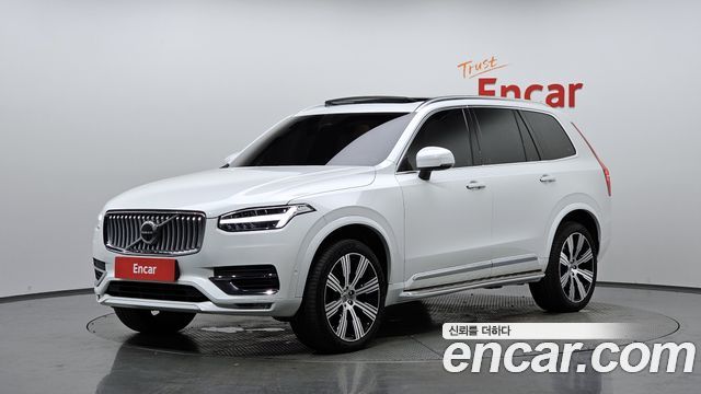 Volvo XC90 2023 — photo 1