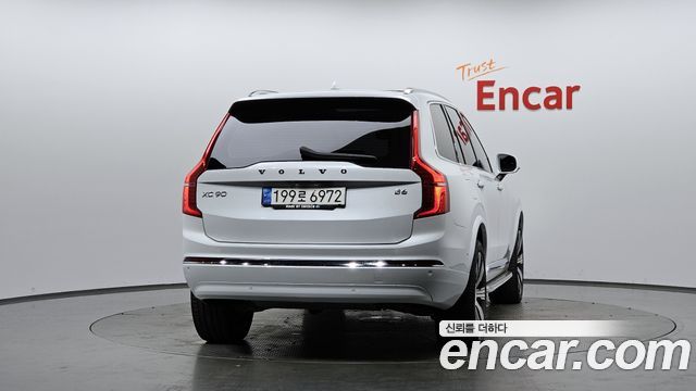 Volvo XC90 2023 — photo 4