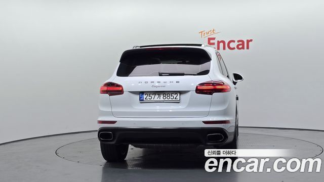 Porsche Cayenne 2016 — photo 4