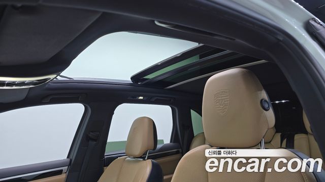 Porsche Cayenne 2016 — photo 16