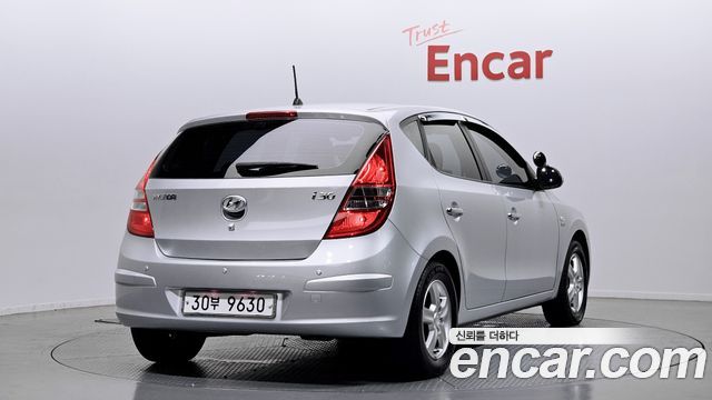 Hyundai i30 2008 — photo 2