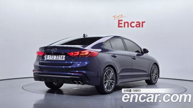 Hyundai AVANTE 2018 — photo 2