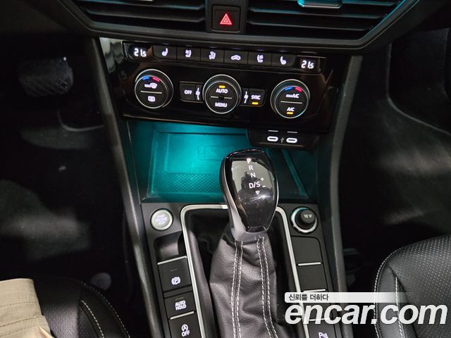 Volkswagen Jetta 2023 — photo 9