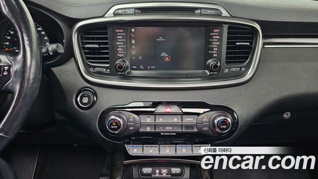 Kia Sorento 2016 — photo 12