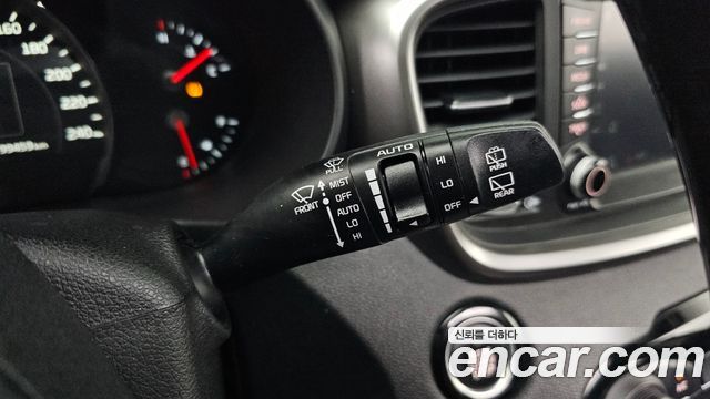 Kia Sorento 2016 — photo 19