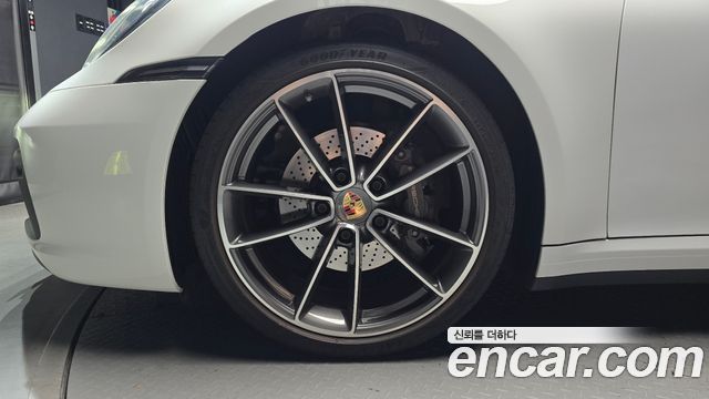 Porsche 911 2022 — photo 5