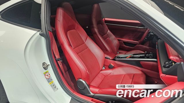 Porsche 911 2022 — photo 12