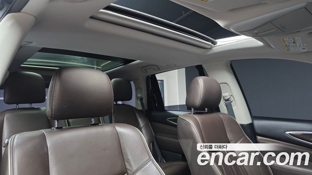 Infiniti QX60 2017 — photo 13