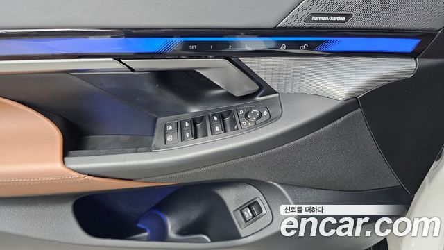 BMW 5-Series 2025 — photo 24