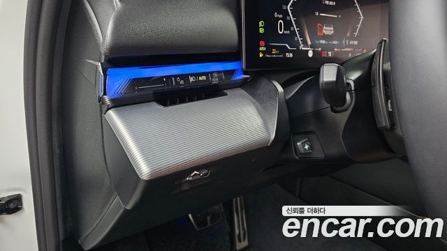 BMW 5-Series 2025 — photo 26