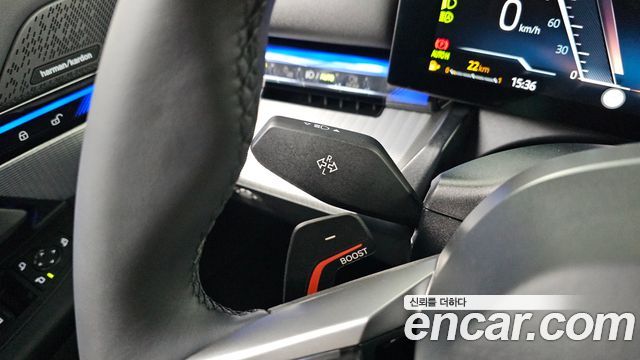 BMW 5-Series 2025 — photo 28