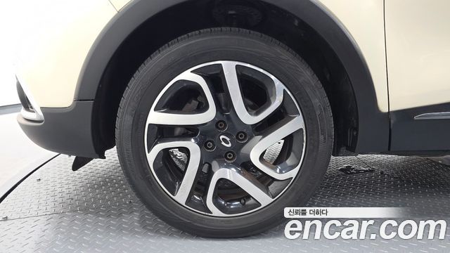 Renault Korea QM3 2015 — photo 5