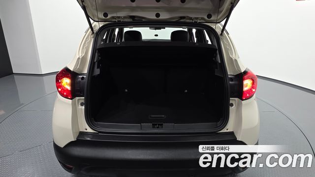 Renault Korea QM3 2015 — photo 24