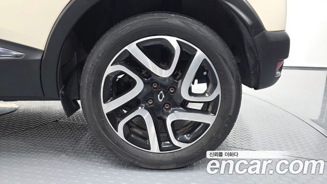 Renault Korea QM3 2015 — photo 7