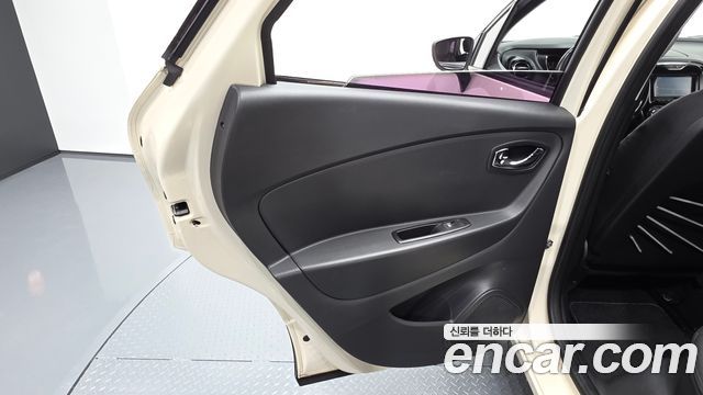 Renault Korea QM3 2015 — photo 15