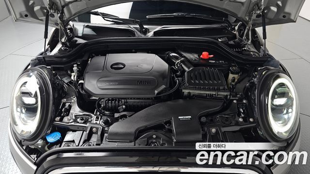 Mini Cooper 2024 — photo 6