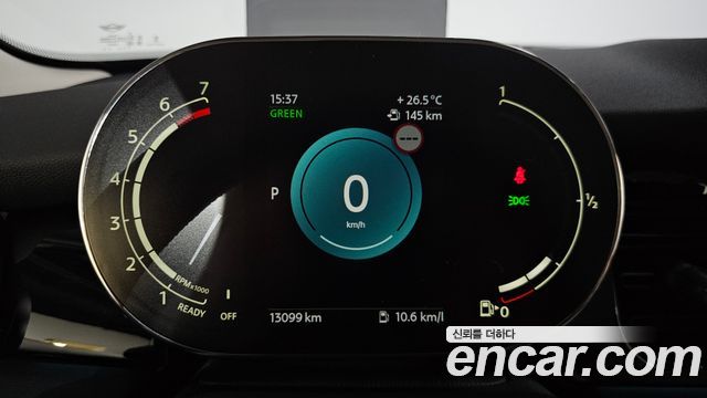 Mini Cooper 2024 — photo 11