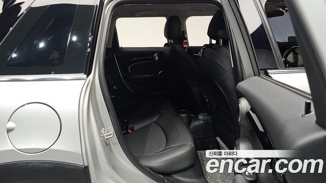 Mini Cooper 2024 — photo 18