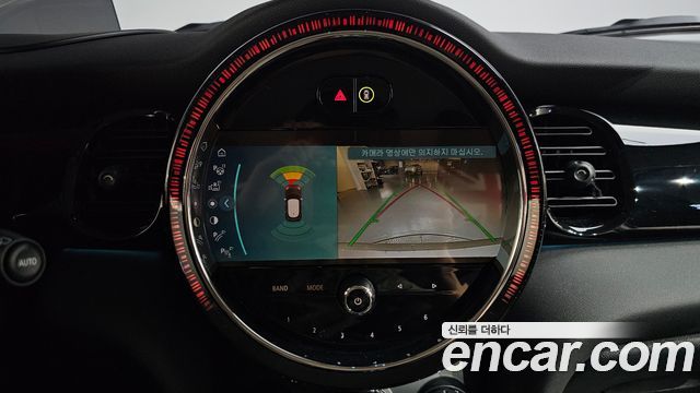 Mini Cooper 2024 — photo 21