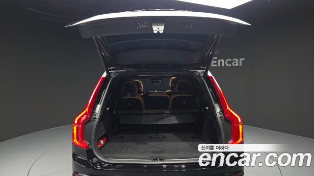Volvo XC90 2021 — photo 25