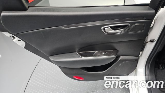 Renault Korea SM6 2024 — photo 15