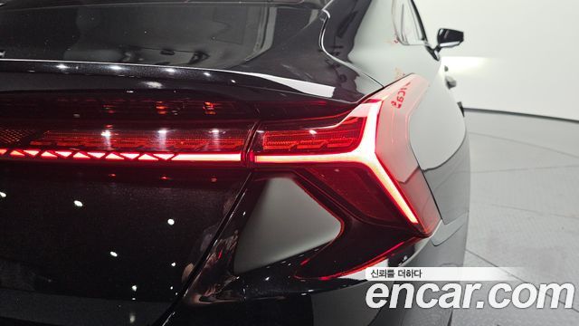 Kia K8 2022 — photo 9
