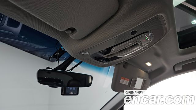 Audi Q7 2019 — photo 22