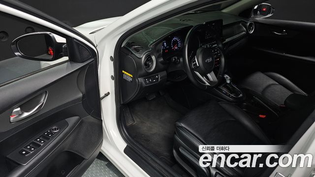 Kia K3 2019 — photo 10