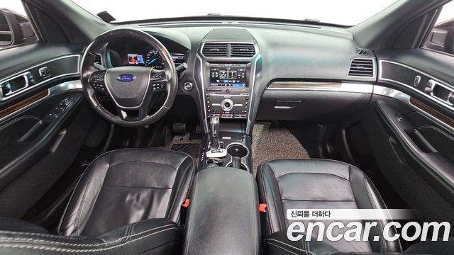 Ford Explorer 2016 — photo 7
